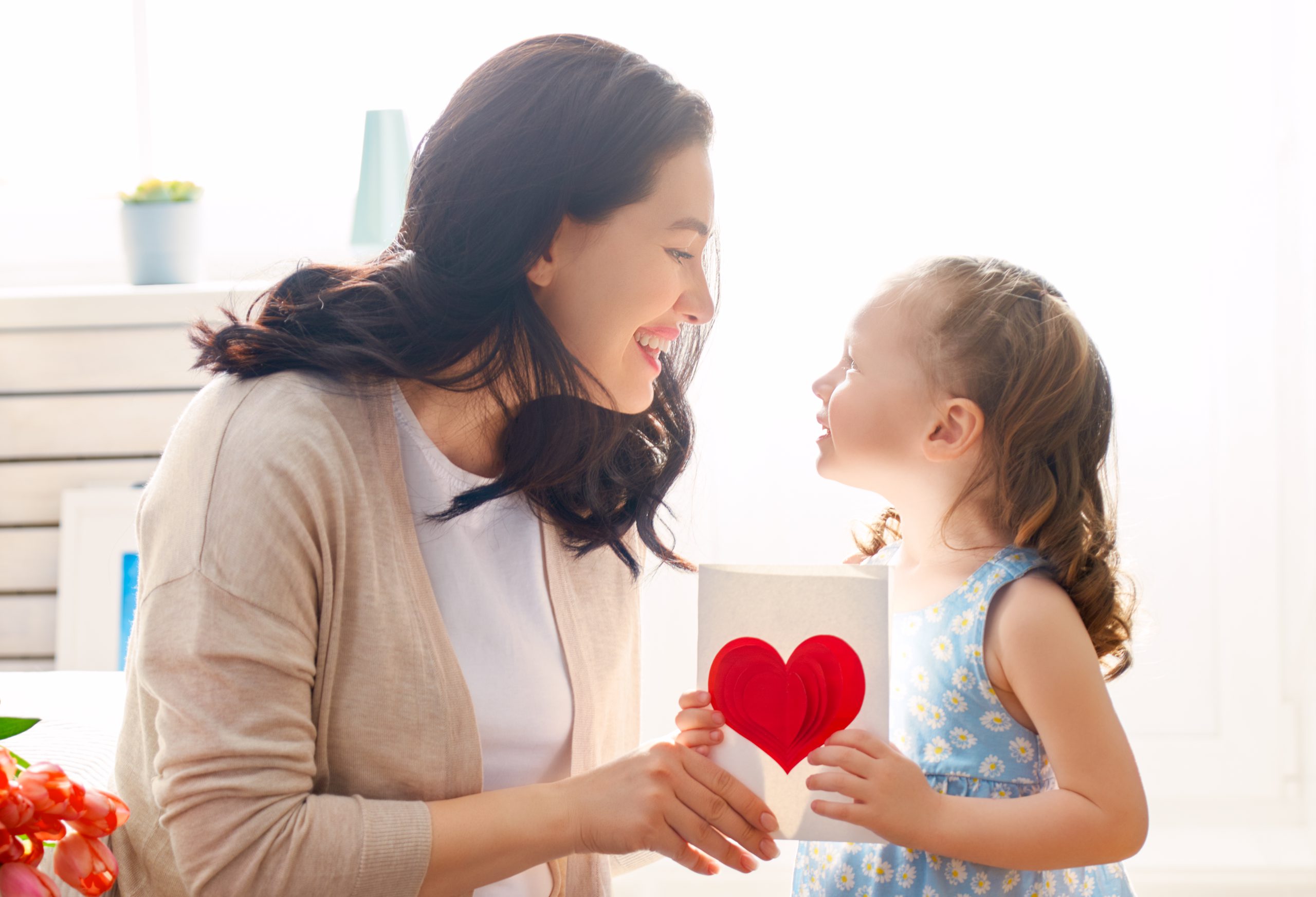 Empowering Gratitude: 5 Impactful Ways to Honor Your Mother on Mother’s Day